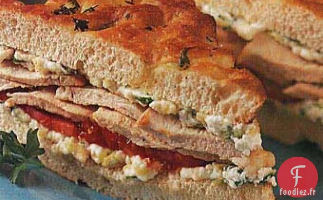 Sandwichs au Poulet Rôti, aux Courgettes et à la Ricotta sur Focaccia