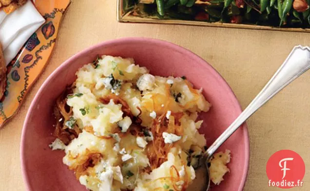 Purée de Pommes de Terre et Panais Avec Oignons Caramélisés et Fromage Bleu