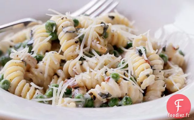 Fusilli à la Sauce Crémeuse à la Pancetta et aux Pois