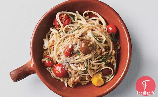 Linguine aux Tomates Anciennes et Chapelure d'Anchois
