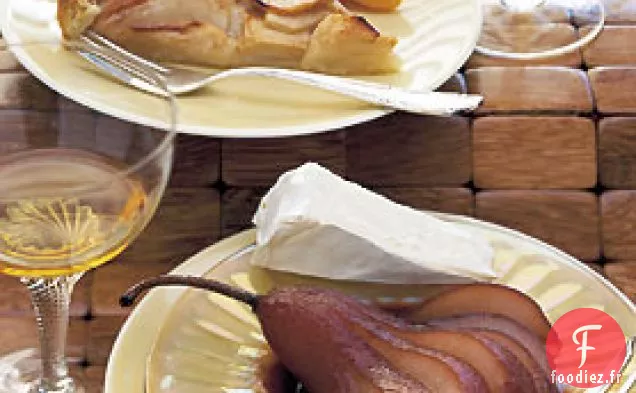 Poires Pochées au Vin et aux Agrumes avec Fromage Triple Crème