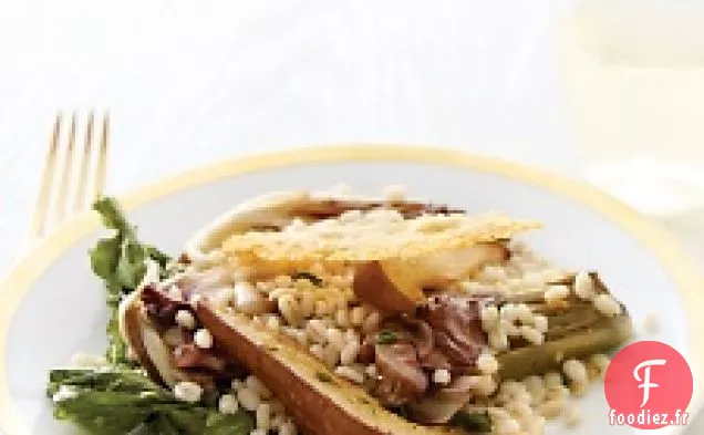 Salade De Radicchio Et D'Escarole À L'Orge Et Aux Poires Rôties