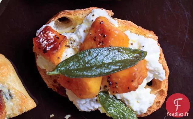 Crostini à la Courge Musquée, à la Ricotta et à la Sauge