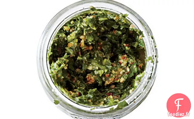 Pesto de Collard et Pacanes