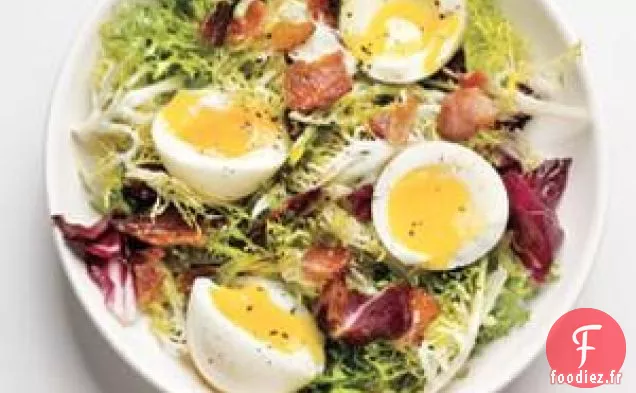 Recette De Frisé Au Lard Et Aux Œufs Tendres