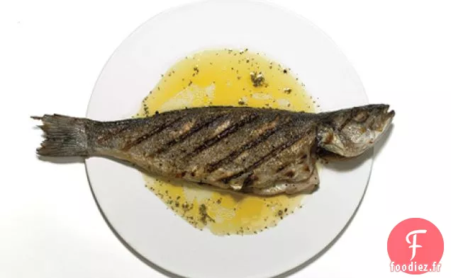 Branzino grillé au Ladolémono