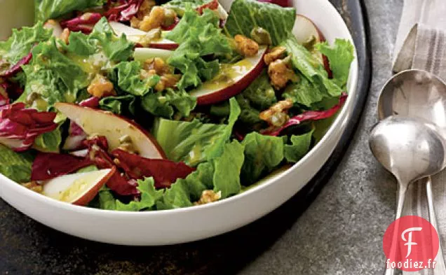 Salade Verte Confite aux Noix, Poire et Feuilles