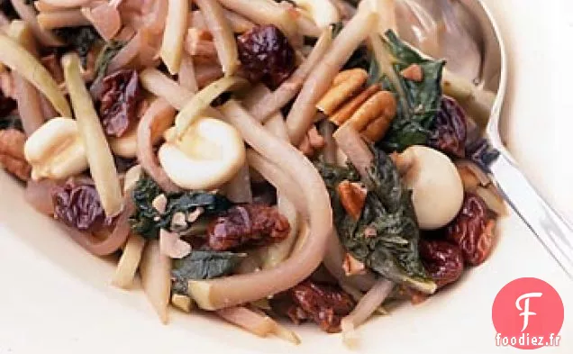 Posole aux Légumes Verts du Sud, Chayote, Cerises Séchées et Pacanes