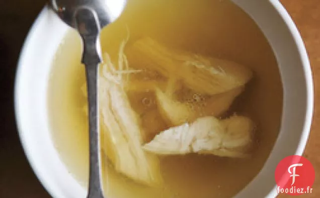 Soupe Nettoyante au Gingembre et au Poulet