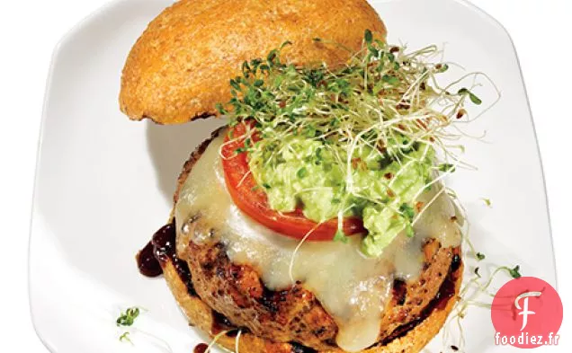 Burger de Dinde à l'Avocat et à la Luzerne