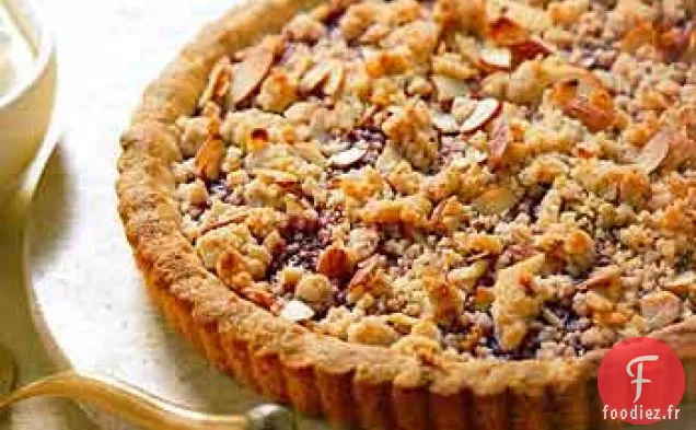 Tarte à la Confiture de Framboises et Crumble aux Amandes