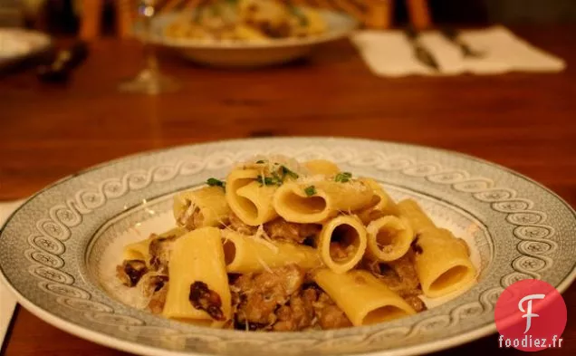 Rigatoni Trévise Con Panna, E Salsiccia