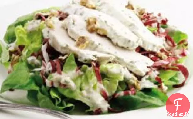 Salade de Poulet Printanier et Fromage Bleu