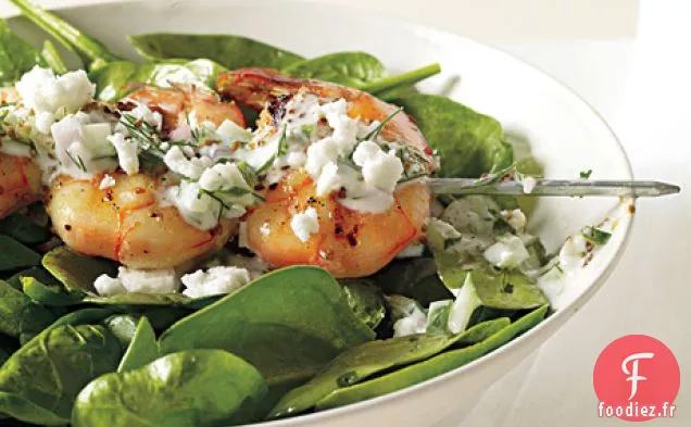 Brochettes de crevettes avec Tzatziki, Épinards et Feta
