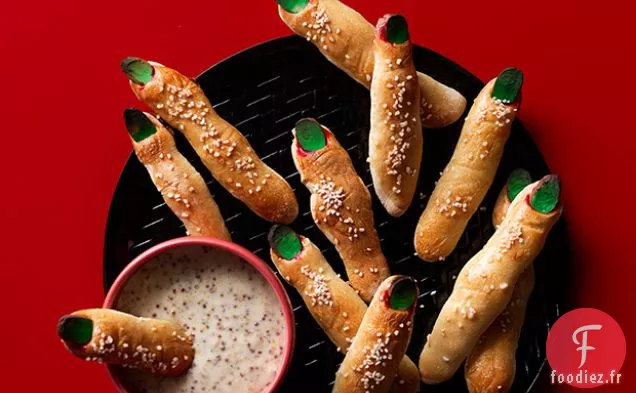 Bâtonnets de Pain au Doigt de Sorcière avec Trempette à la Moutarde à l'Érable