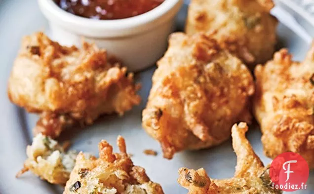 Beignets de Crevettes à la Noix de Coco avec Sauce à la Gelée de Poivre