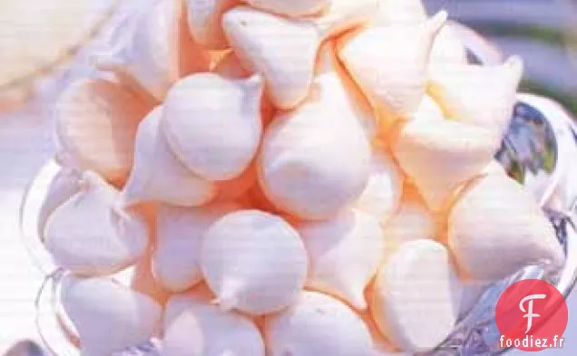 Bisous Meringués au Fou de Fruits de la Passion