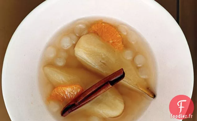 Poires Pochées au Thé avec Perles de Tapioca et Satsumas