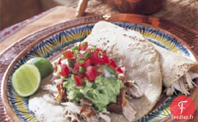 Porc Croustillant avec Salsa à l'Avocat et Salsa à la Tomate