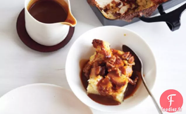 Pouding au pain aux Noix de pécan, au Bourbon et au Caramel au beurre