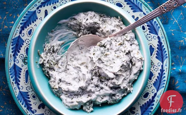 Yogourt aux Épinards et à l'Ail