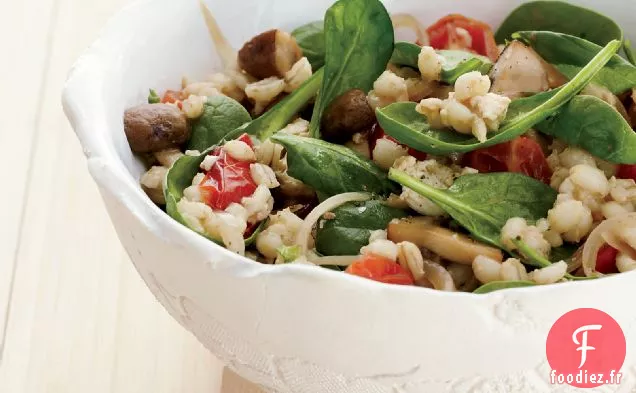 Salade d'Orge et d'Épinards avec Vinaigrette au Tofu