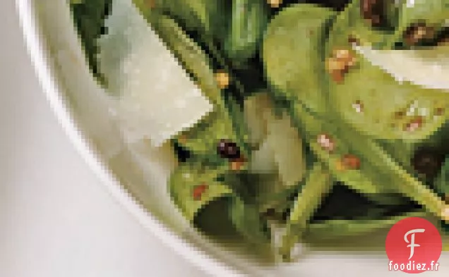 Salade d'épinards au Pecorino, aux Pignons de Pin et aux Groseilles