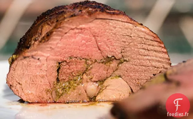 Gigot d'Agneau Farci à l'Ail Grillé et au Pesto à la Menthe