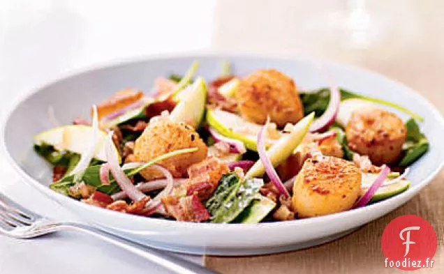 Pétoncles Poêlés sur Salade de Bacon et Épinards avec Vinaigrette au Cidre