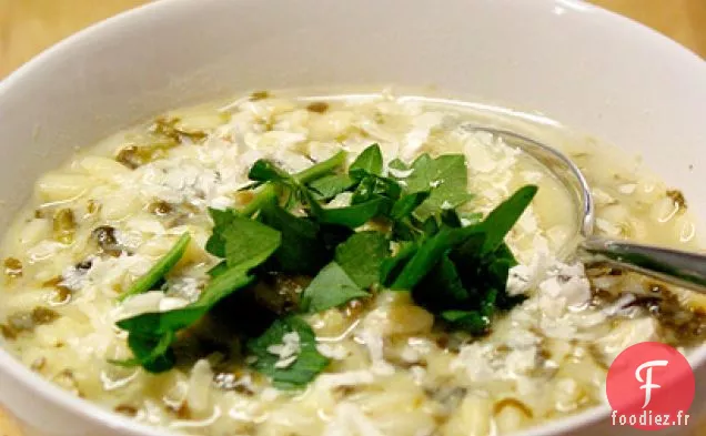 Soupe D'Épinards Et De Citron À L'Orzo