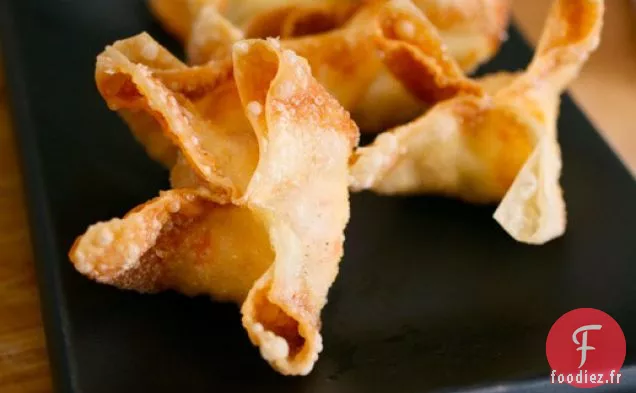 Rangoons de Crabe (Choux de Crabe) Avec Sauce Aigre-Douce