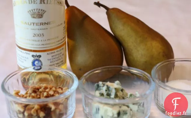 Français en un Éclair : Poires Rôties Farcies au Roquefort et Noix au Sirop de Sauternes
