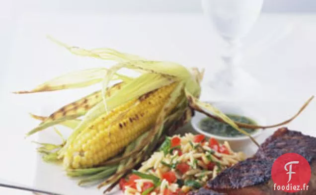 Steak de New York grillé avec Salsa Verde