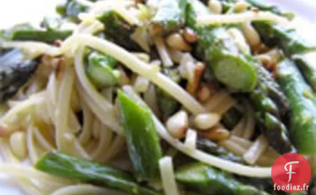 Dîner ce soir: Pâtes aux Asperges, au Citron et aux Pignons de Pin