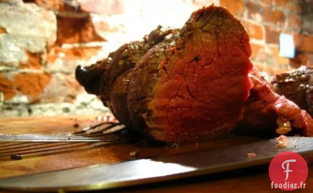 Cook the Book: Filet de Bœuf Rôti à la sauce au Beurre au Vin Rouge
