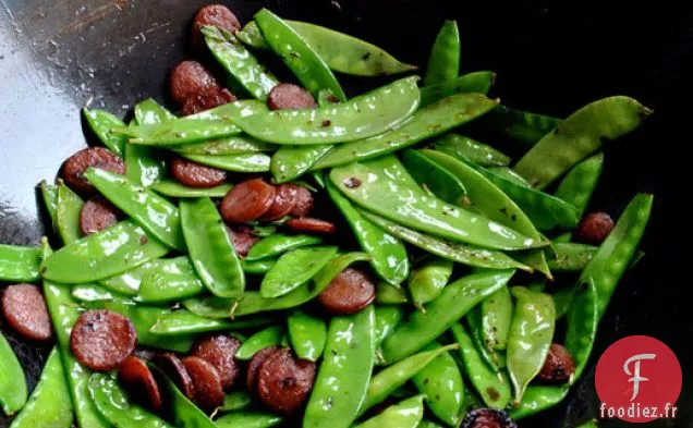 Pois Mange-tout Sautés à la Saucisse Chinoise