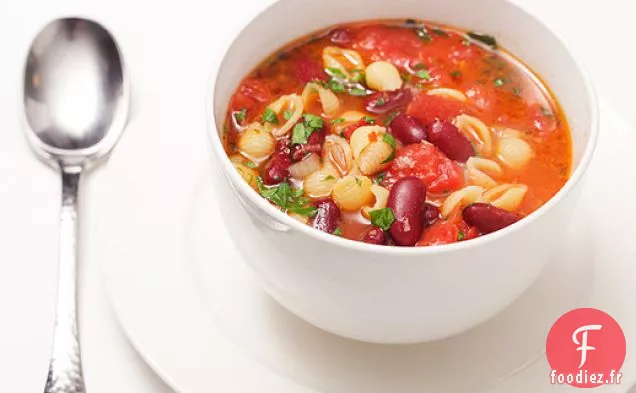 Soupe de Pâtes et Haricots Rouges de 30 Minutes (Pâtes et Fagioli)