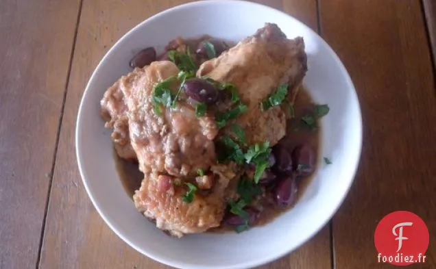 L'Art de Manger du Poulet Sauté aux Tomates et aux Olives