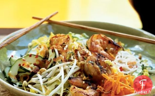 Crevettes à la Citronnelle sur Vermicelles de Riz et Légumes (Bun Tom Nuong Xa)