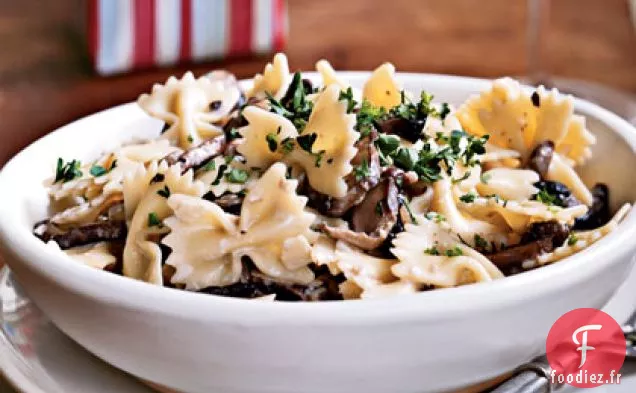 Farfalle à la Sauce Crémeuse aux Champignons Sauvages