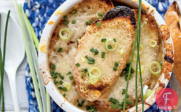 Soupe aux Cinq Oignons