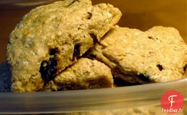 Scones à la Cardamome et aux Cerises Séchées