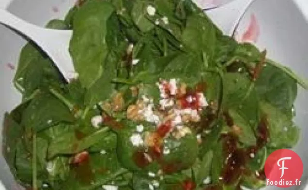 Salade d'Épinards avec Vinaigrette au Poivre