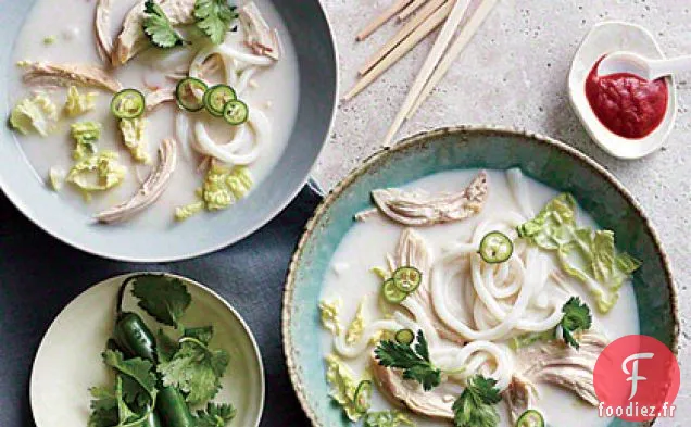 Soupe de Nouilles au Poulet aux Arachides