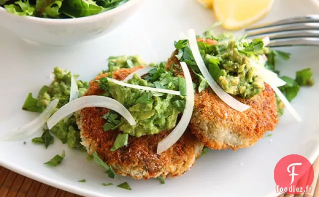 Gâteaux Végétaliens aux Pois Chiches avec Purée d'Avocat