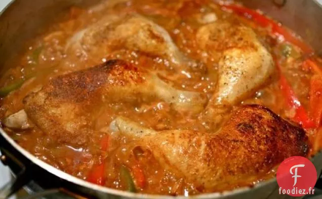 Poulet Braisé à la Poêle Facile aux Poivrons et au Paprika