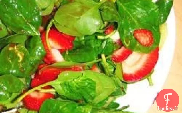 Salade De Fraises, Kiwis Et Épinards