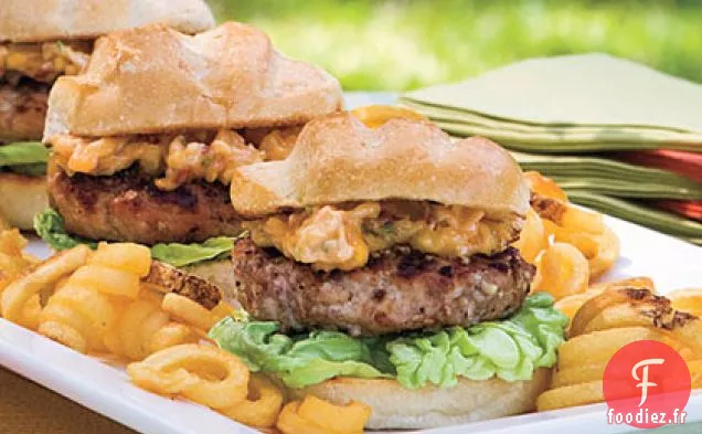 Burgers De Porc En Croûte De Noix De Pécan Avec Mayonnaise Aux Abricots Secs - Chipotle