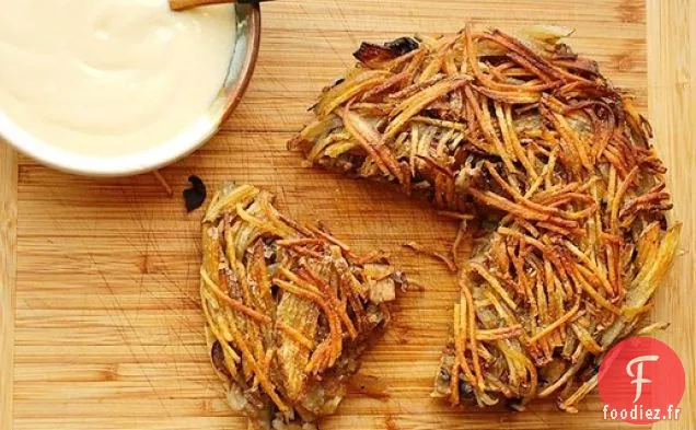 Végétalien: Rösti Croustillant de Pommes de Terre, d'Oignons et de Champignons