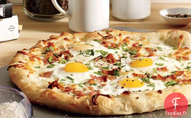Pizza au petit déjeuner aux Œufs et au Bacon